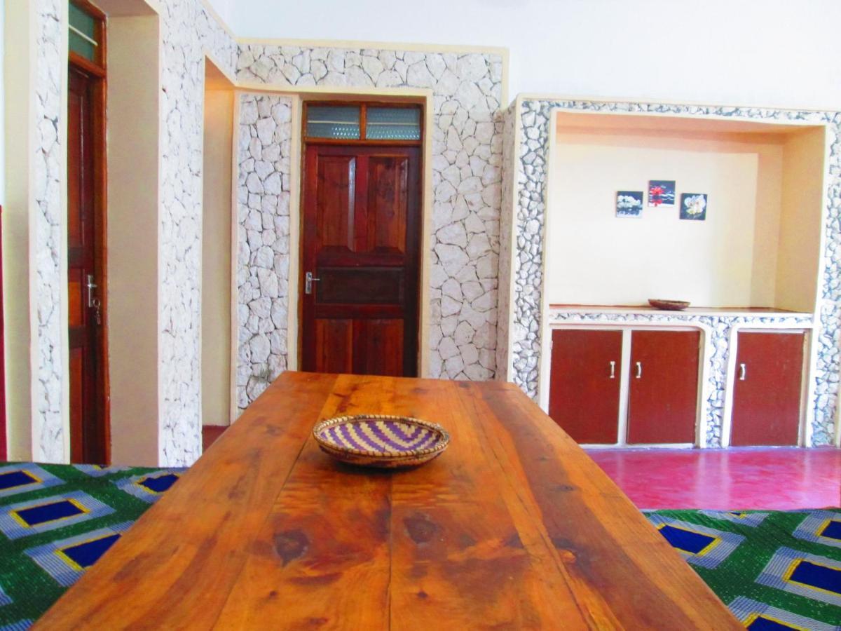 Take It Easy Apartment Paje Luaran gambar